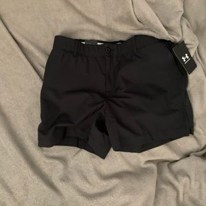NWT Under Armour UA Links Shorty 4.5” Golf Shorts Black Women’s Size 6
